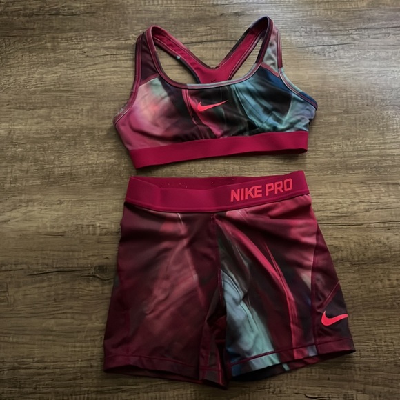 ☀️Nike shorts and sports too set - Picture 5 of 5